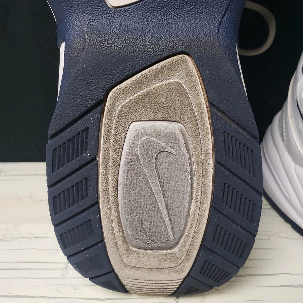 Nike Air Monarch (style 415445-102) in White/ Navy Blue Men's size 10 - Picture 12 of 15